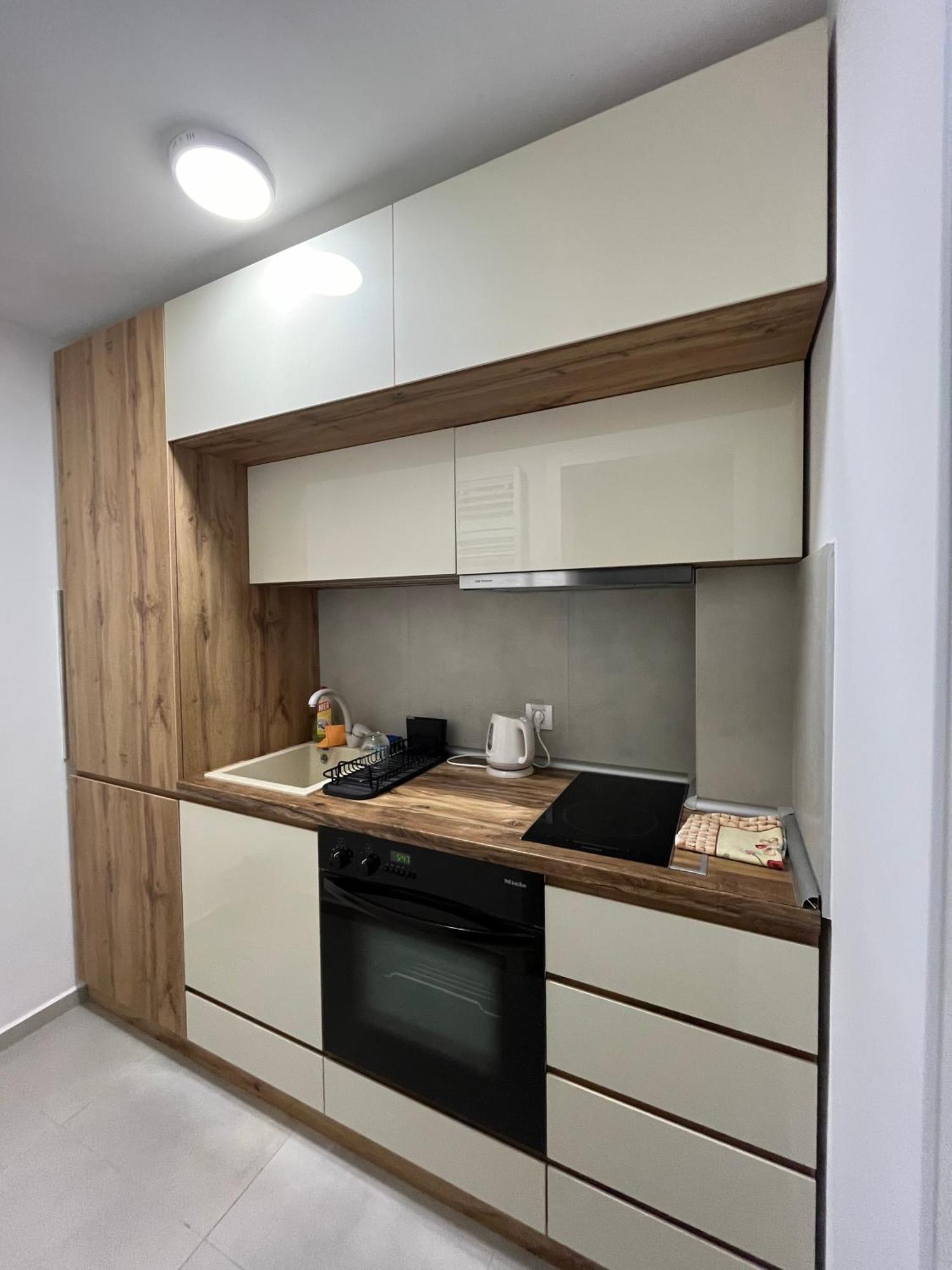 Lux Apartment 12 Center, Free Parking Ni Kültér fotó