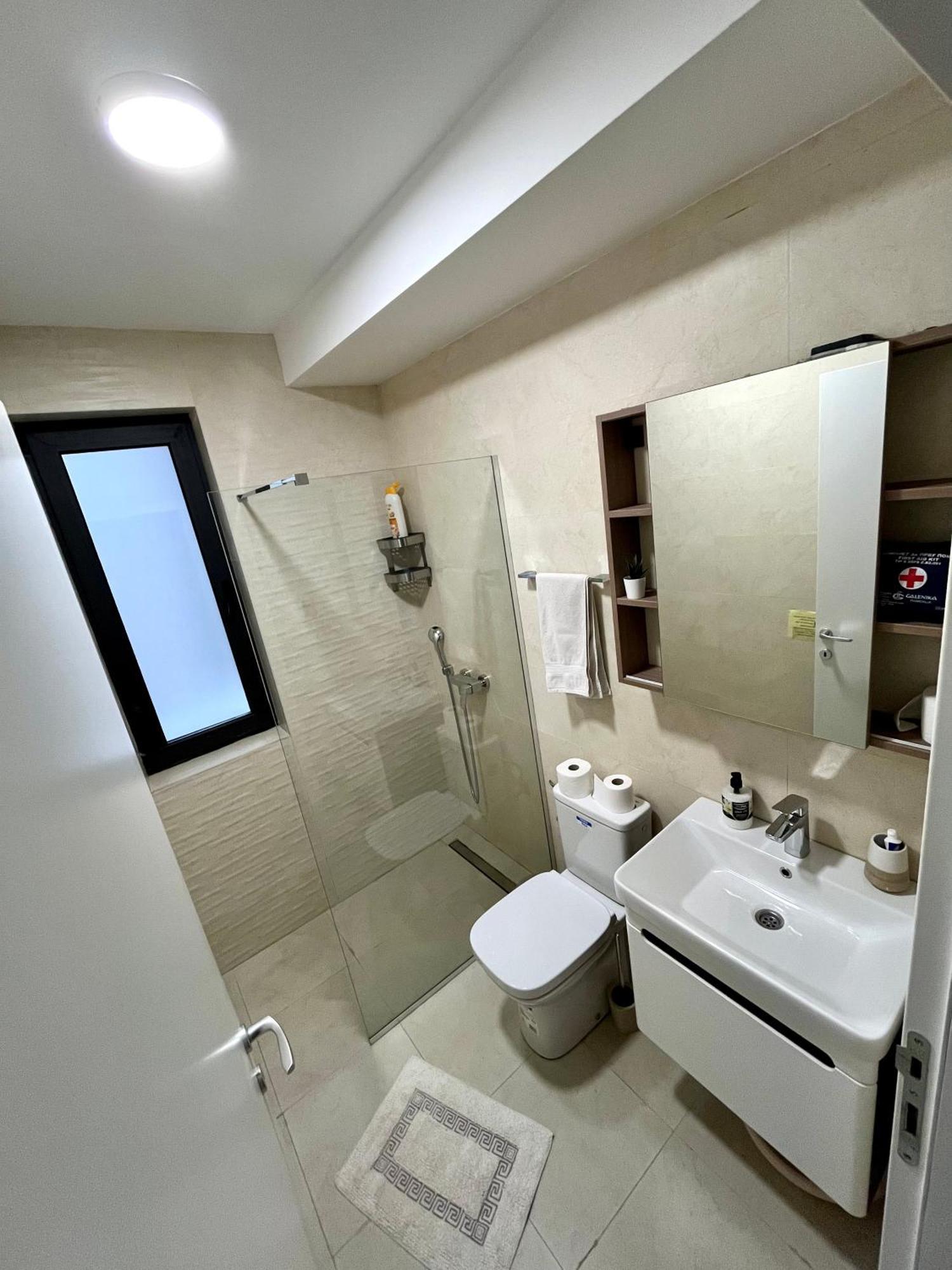 Lux Apartment 12 Center, Free Parking Ni Kültér fotó